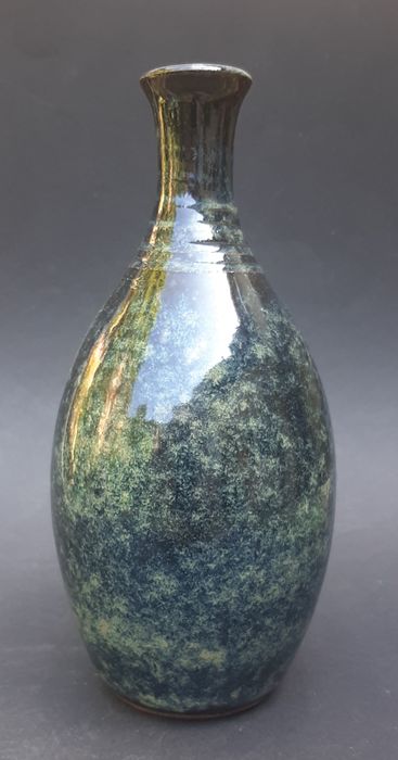 Deux vases d'artiste signés - Japon - XXe siècle