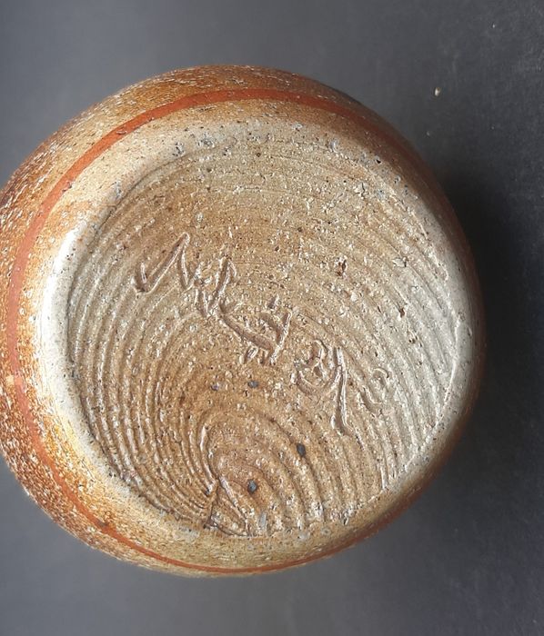 Deux vases d'artiste signés - Japon - XXe siècle