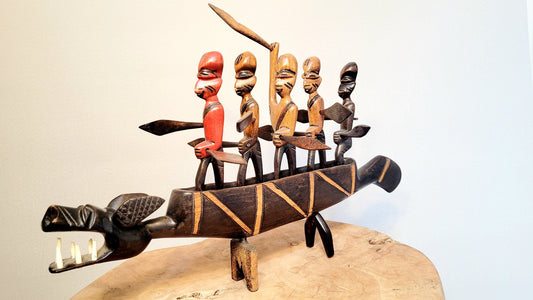 Sculpture: Bateau dragon africain, équipé de 5 rameurs