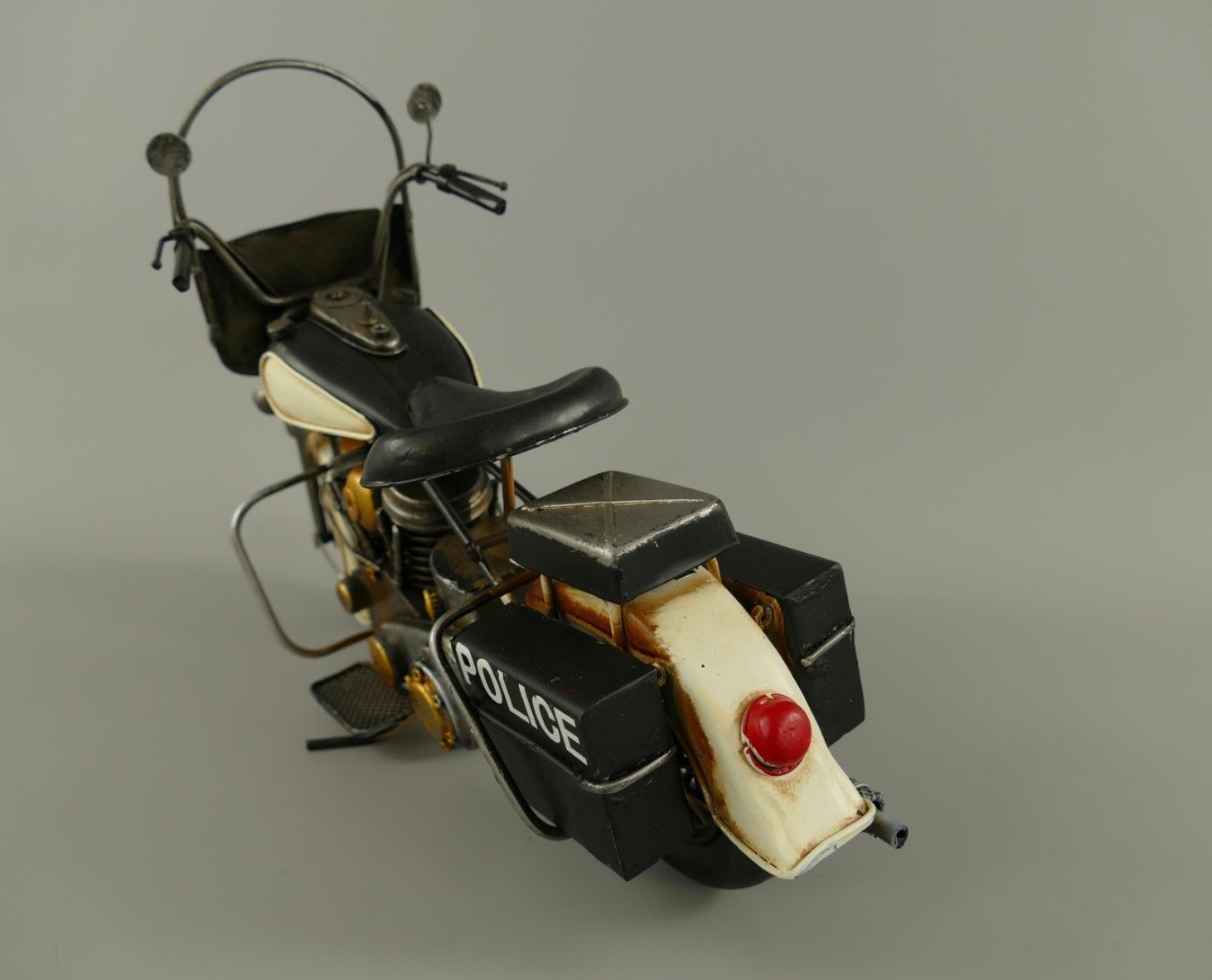 Moto Police Vintage - Jouet en métal blanc - artisanat lituanien