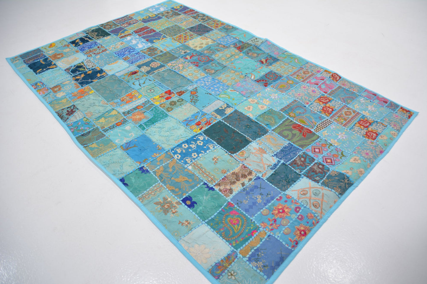 Patchwork artisanal bleu - 100 x 150 cm - Origine Inde