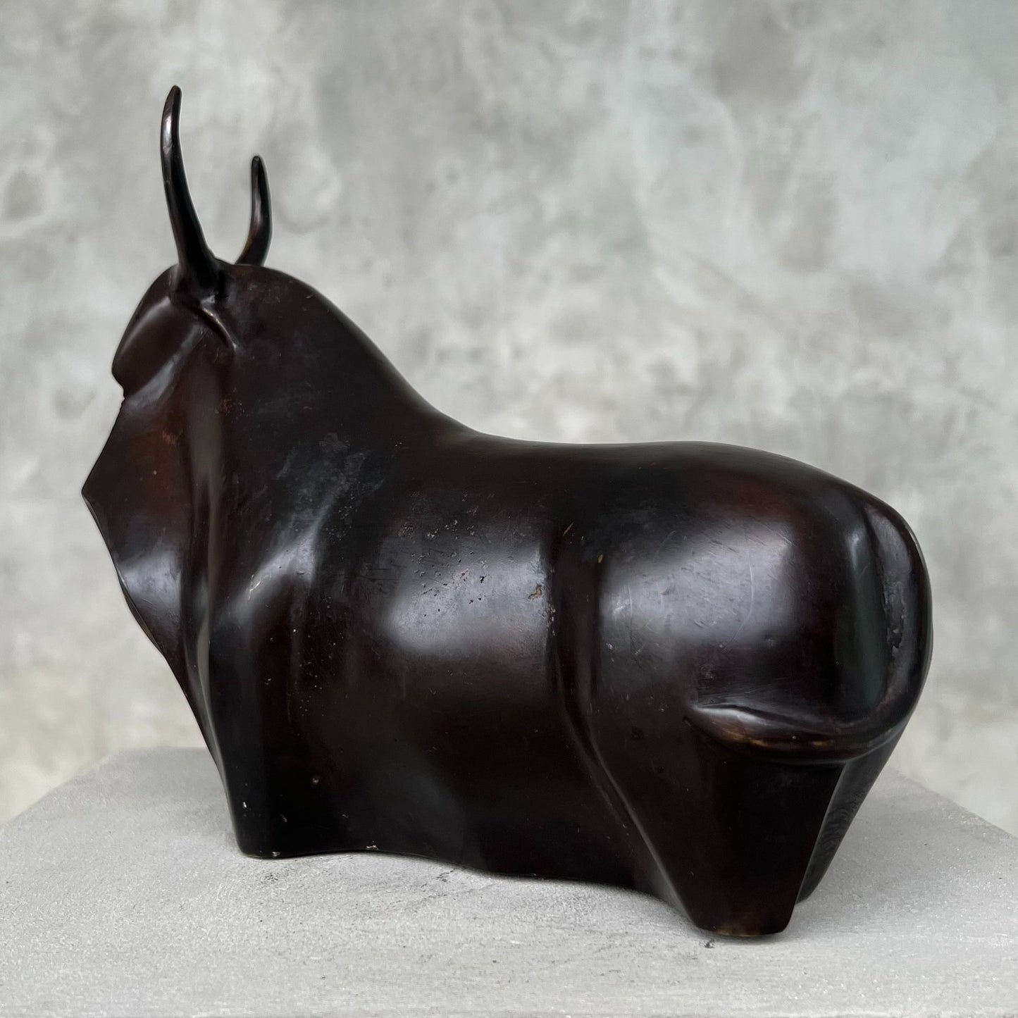 Sculpture taureau abstrait en bronze - très déco !
