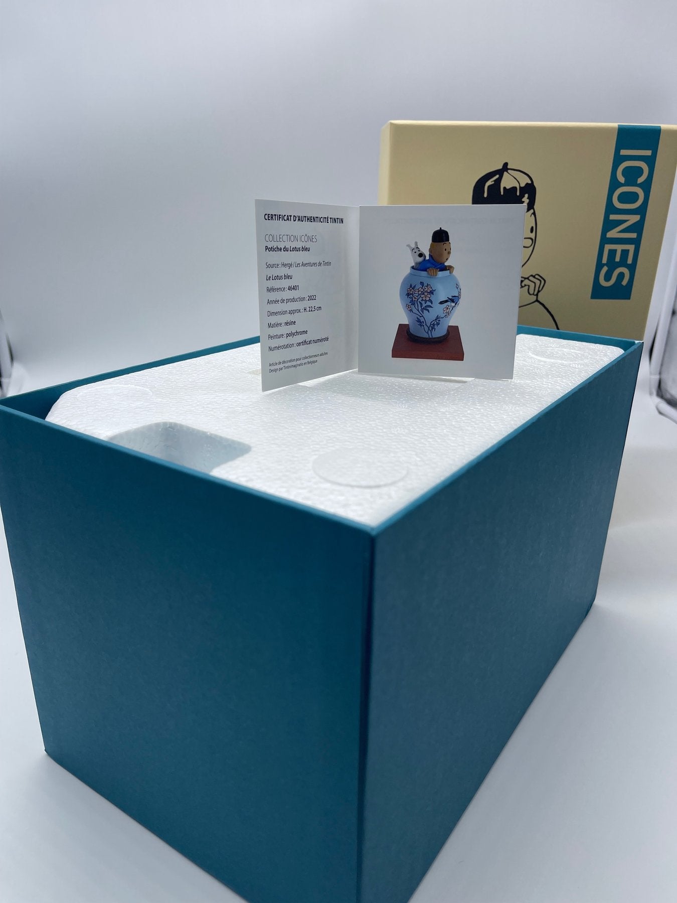 Tintin - Sculpture iconique- Vase du Lotus bleu