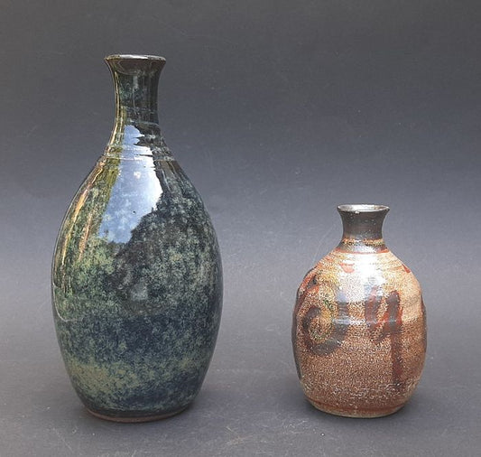 Deux vases d'artiste signés - Japon - XXe siècle